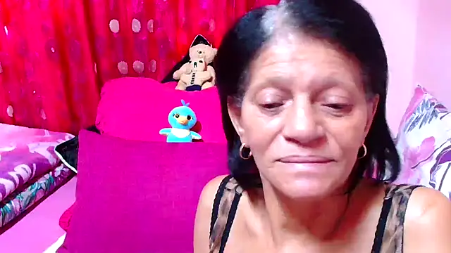 Snapshot of SLUTTYROXY chatting on 7, 10, 2025 SLUTTYROXY online show from 7, 10, 2025