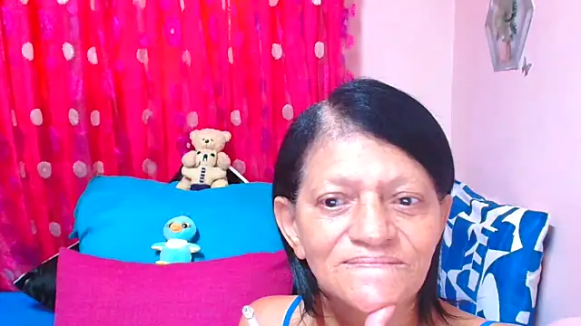 SLUTTYROXY online show from 6, 4, 2026