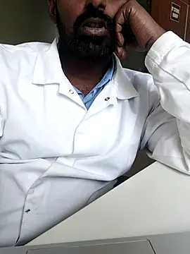 Snapshot of honeyboy4aunty chatting on 22, 3, 2025 honeyboy4aunty online show from 22, 3, 2025