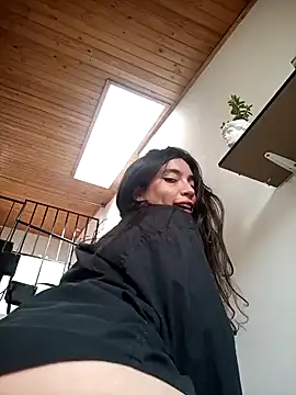 loveuu-bae online show from 1, 1, 2025