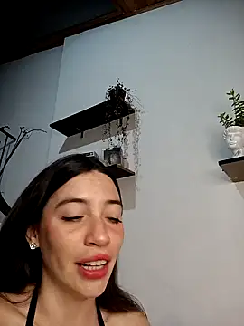 loveuu-bae online show from 11, 1, 2025