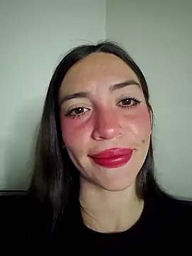 Snapshot of loveuu-bae chatting on 8, 1, 2026 loveuu-bae online show from 8, 1, 2026