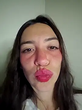 Snapshot of loveuu-bae chatting on 18, 2, 2026 loveuu-bae online show from 18, 2, 2026