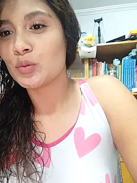 Snapshot of kinky_mila@xh chatting on 12, 3, 2025 kinky milaxh online show from 12, 3, 2025