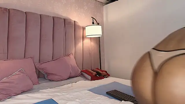 HallyBans online show from 12, 11, 2025