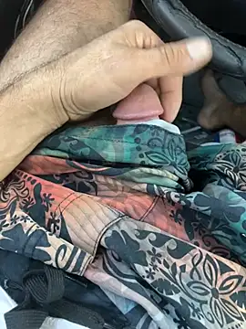 Snapshot of mikeylong chatting on 31, 12, 2024 mikeylong online show from 31, 12, 2024