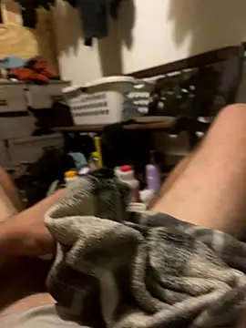 Snapshot of mikeylong chatting on 5, 10, 2025 mikeylong online show from 5, 10, 2025