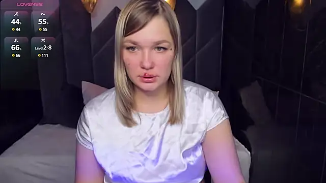 Snapshot of BellaDreamy chatting on 10, 2, 2025 BellaDreamy online show from 10, 2, 2025