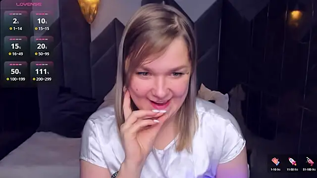 Snapshot of BellaDreamy chatting on 10, 2, 2025 BellaDreamy online show from 10, 2, 2025