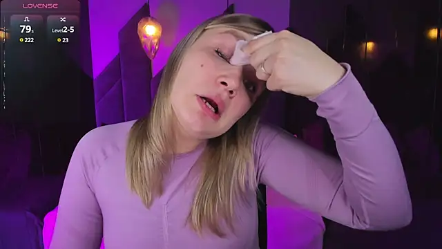 Snapshot of BellaDreamy chatting on 7, 3, 2025 BellaDreamy online show from 7, 3, 2025