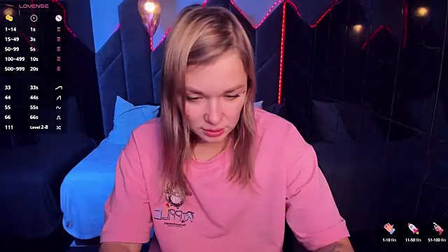 Snapshot of BellaDreamy chatting on 30, 9, 2025 BellaDreamy online show from 30, 9, 2025