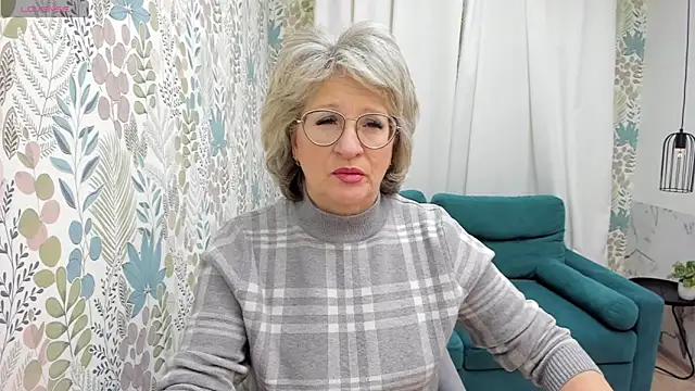 EvelynJoyful online show from 13, 12, 2024