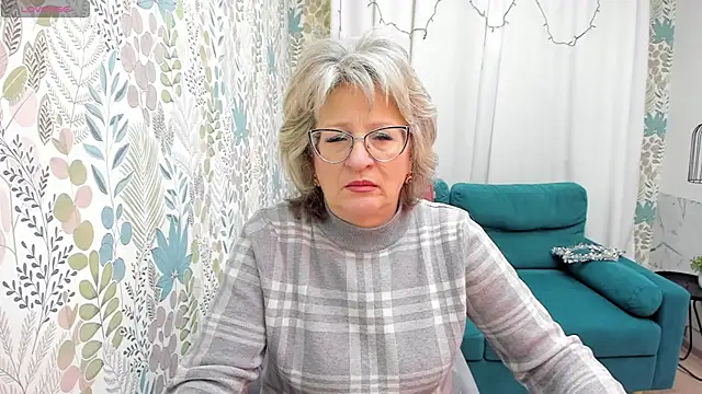 EvelynJoyful online show from 6, 1, 2025