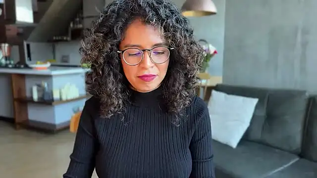 illaroom online show from 19, 2, 2025