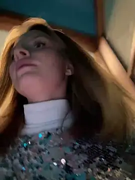 Snapshot of AnastasiaAniess chatting on 12, 1, 2025 AnastasiaAniess online show from 12, 1, 2025