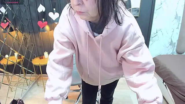 Snapshot of LindaPassionate chatting on 19, 2, 2025 LindaPassionate online show from 19, 2, 2025