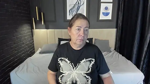 LindaPassionate online show from 10, 7, 2026