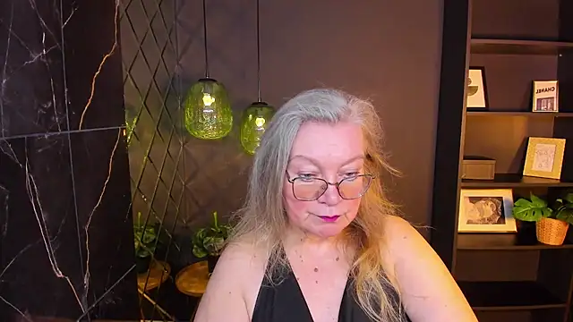 NataliMellow online show from 6, 4, 2026