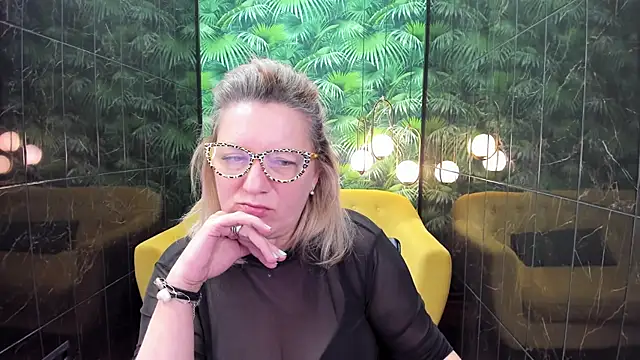 LeaPure online show from 2, 1, 2025