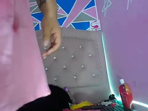 violetaass online show from 5, 1, 2025