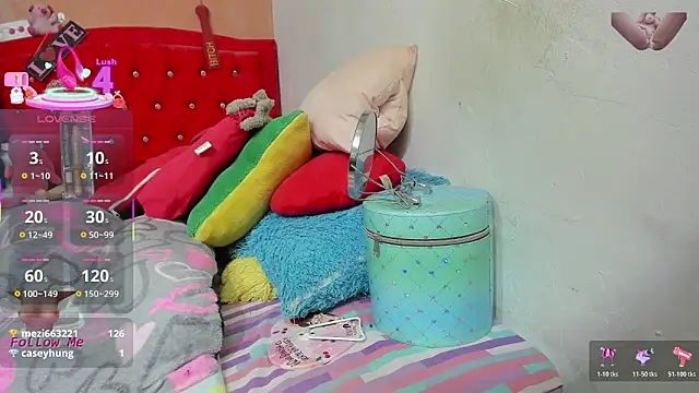 camile milf online show from 29, 10, 2025