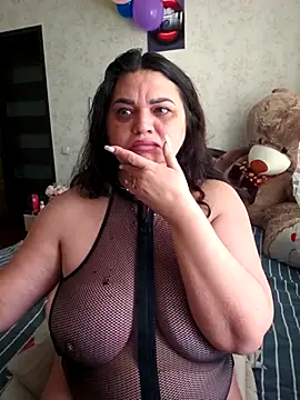 littleRikka online show from 17, 4, 2026