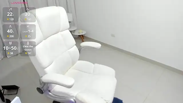 Snapshot of renata_t_ chatting on 26, 2, 2025 renata t online show from 26, 2, 2025