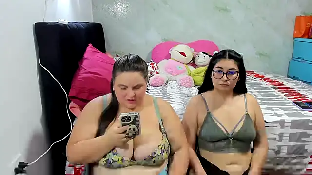 Snapshot of samybenson chatting on 3, 12, 2025 samybenson online show from 3, 12, 2025