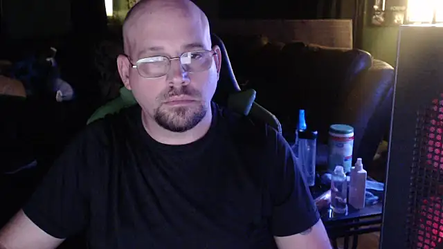 Hunter Largoxh online show from 24, 11, 2025