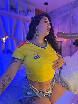 Tattooed spittingdoll online show from 17, 6, 2026