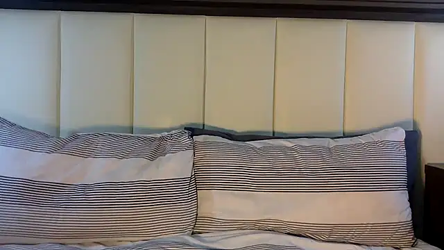 BOOTYBANGER24xx online show from 8, 1, 2025