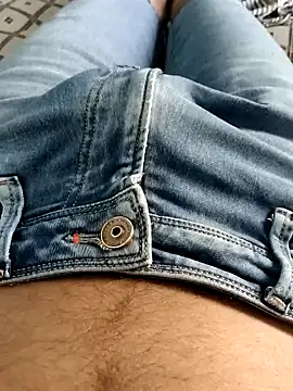 Snapshot of Babyucum4me chatting on 20, 3, 2025 Babyucum4me online show from 20, 3, 2025