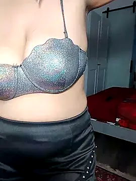 Snapshot of HotSpicyGujju chatting on 22, 2, 2025 HotSpicyGujju online show from 22, 2, 2025