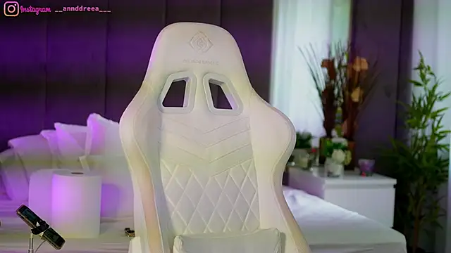 perfectt33n online show from 10, 9, 2025