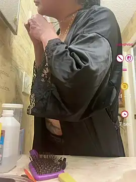 PichyPrettyPussy online show from 25, 6, 2026