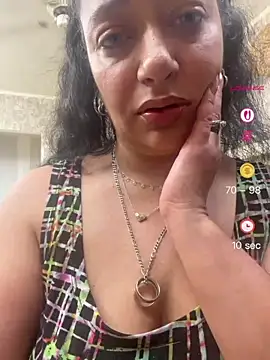 PichyPrettyPussy online show from 4, 7, 2026