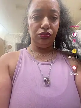 PichyPrettyPussy online show from 22, 7, 2026