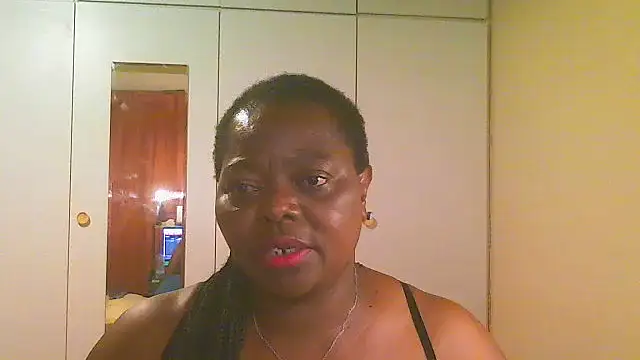 Snapshot of MatureBoobsDiva chatting on 25, 2, 2025 MatureBoobsDiva online show from 25, 2, 2025