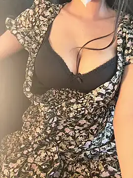 Cute crystal online show from 26, 2, 2025