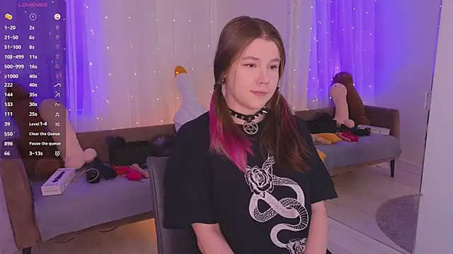 Mira Falls online show from 20, 3, 2026