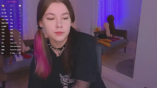 Mira Falls online show from 28, 3, 2026