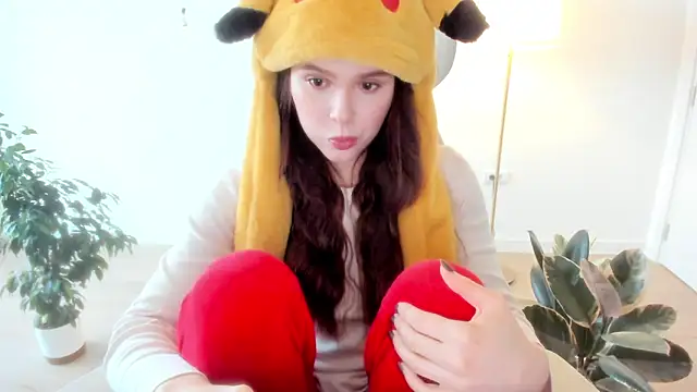 Snapshot of Pokemeboy chatting on 26, 11, 2025 Pokemeboy online show from 26, 11, 2025