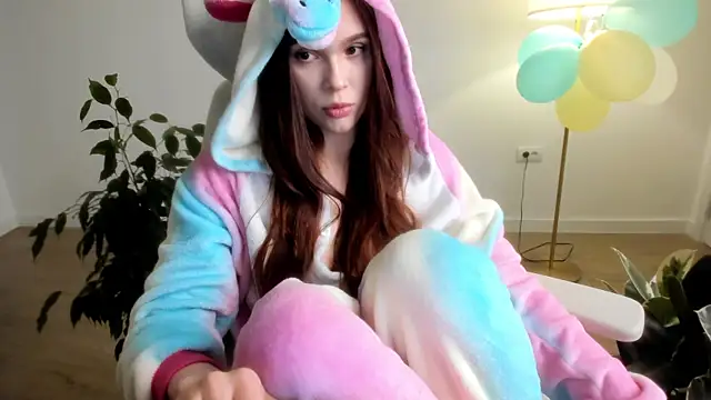 Snapshot of Pokemeboy chatting on 17, 12, 2025 Pokemeboy online show from 17, 12, 2025