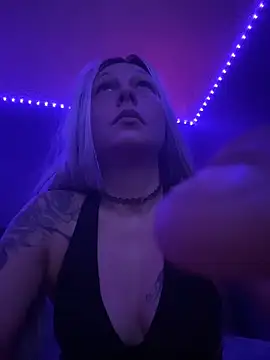 Babii Nova online show from 25, 11, 2025