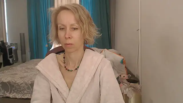 LuxuryNika online show from 28, 5, 2026