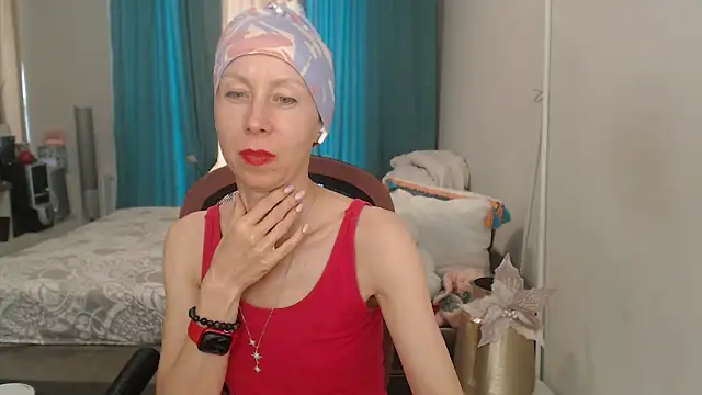 Snapshot of LuxuryNika chatting on 10, 7, 2026 LuxuryNika online show from 10, 7, 2026
