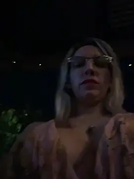 Gatitacarlita online show from 28, 12, 2024