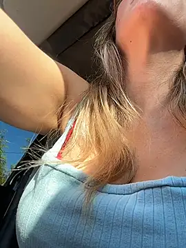 Gatitacarlita online show from 7, 1, 2026