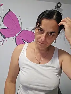 IsabelleCraft online show from 10, 11, 2025