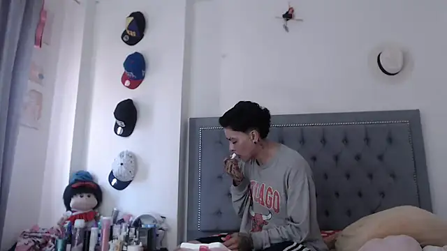 dulce maria x online show from 9, 10, 2025